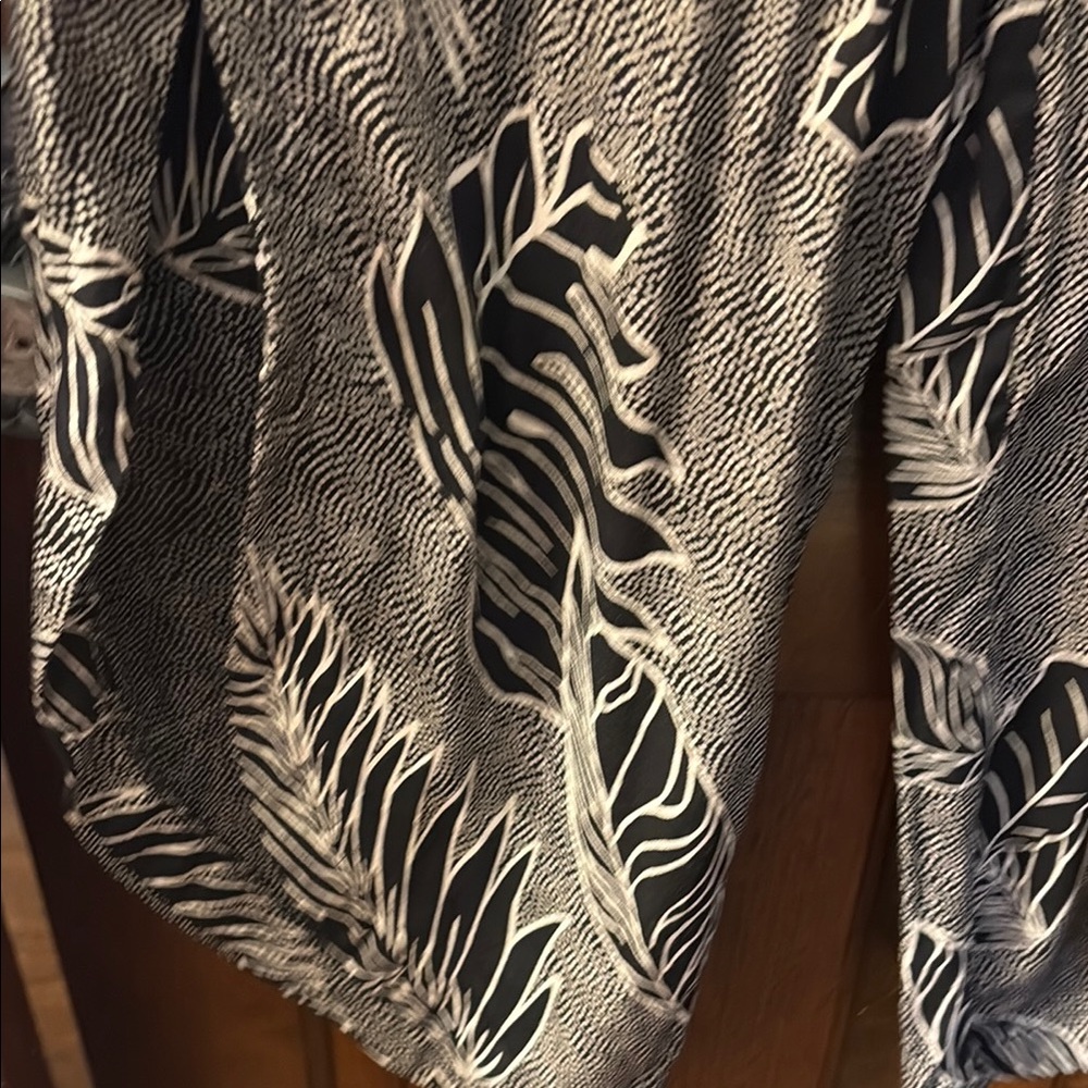 Blue Island Black and White Leaf Print Beach Pants - Picture 3 of 5